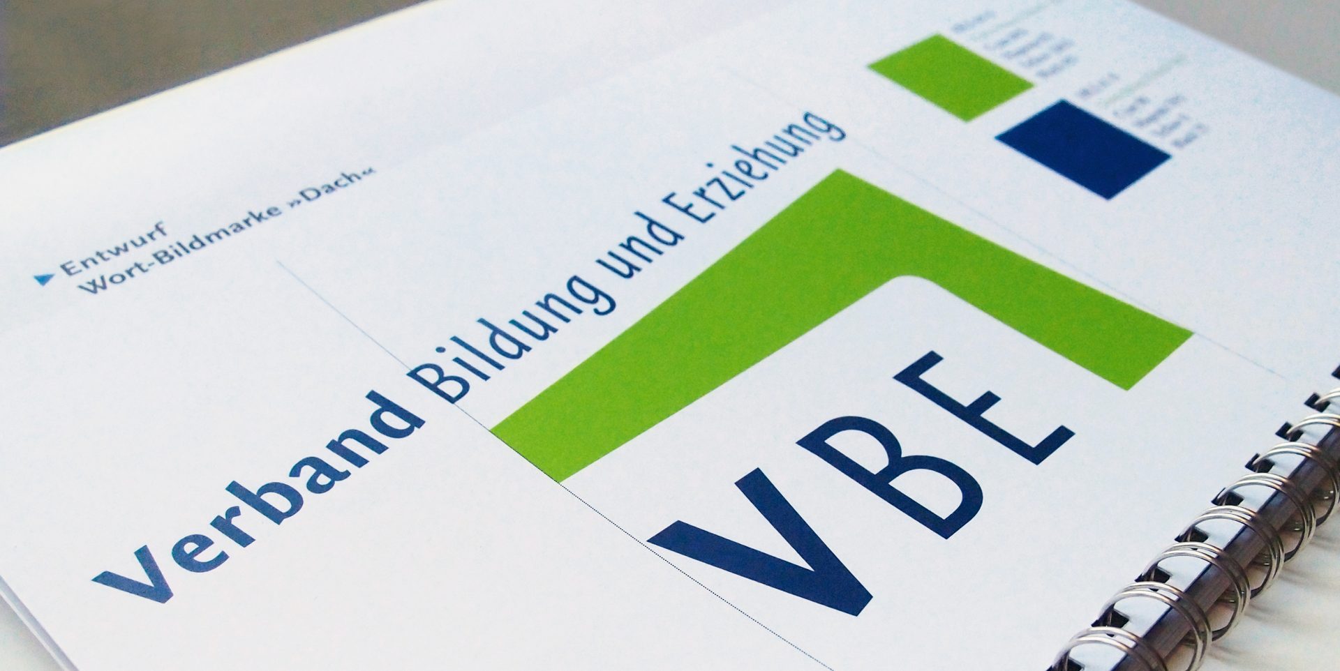 Designmanual für das neue Corporate Design des VBE - Typoly